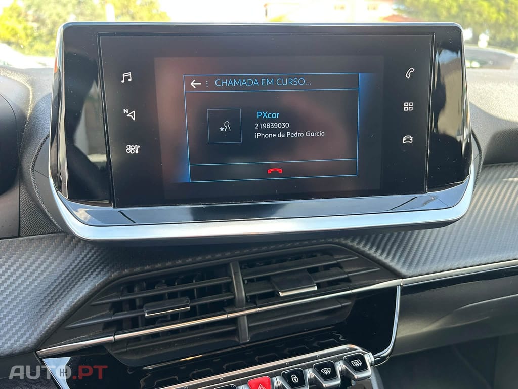 Peugeot 208 1.2 Pure Tech Style- Gasolina