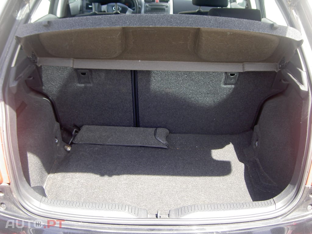 Toyota Auris 1.33 VVTI A/C+VSO