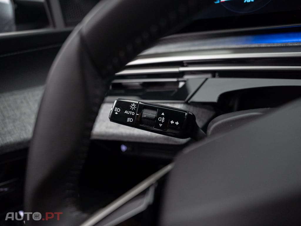 Peugeot E-3008 73 kWh Allure