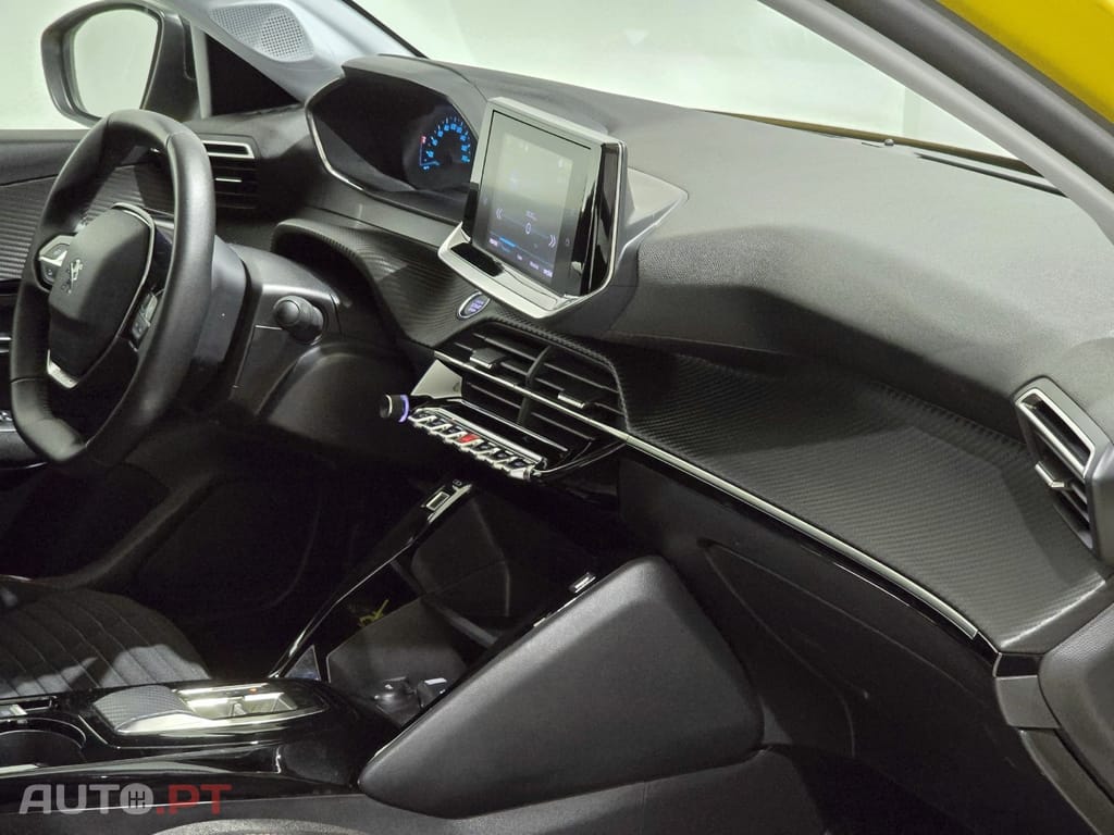 Peugeot E-208 50 kWh Active