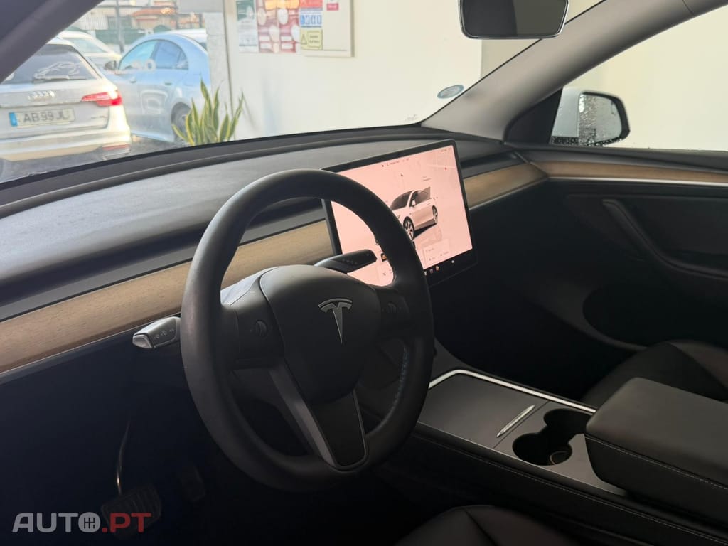 Tesla Model Y Long Range Tração Integral