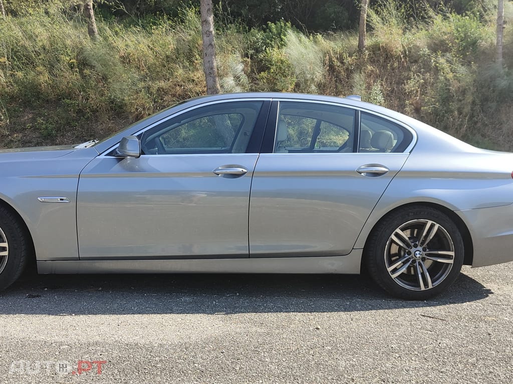BMW 520 520d Luxury BluePerformance Bose Sport Auto