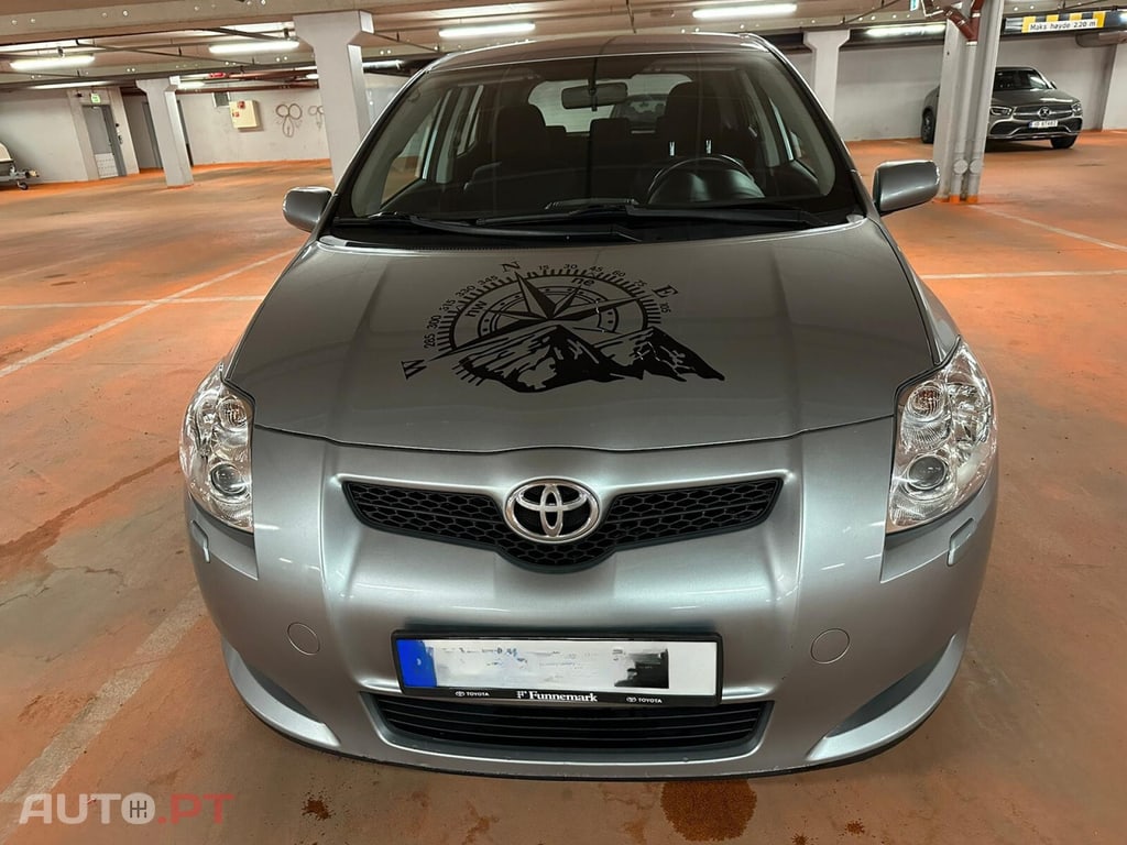 Toyota Auris 1.4-90D