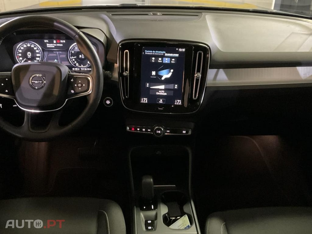 Volvo XC40 1.5 T3 Momentum Plus Geartronic