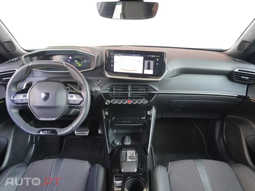 Peugeot 2008 1.2 PureTech GT EAT8