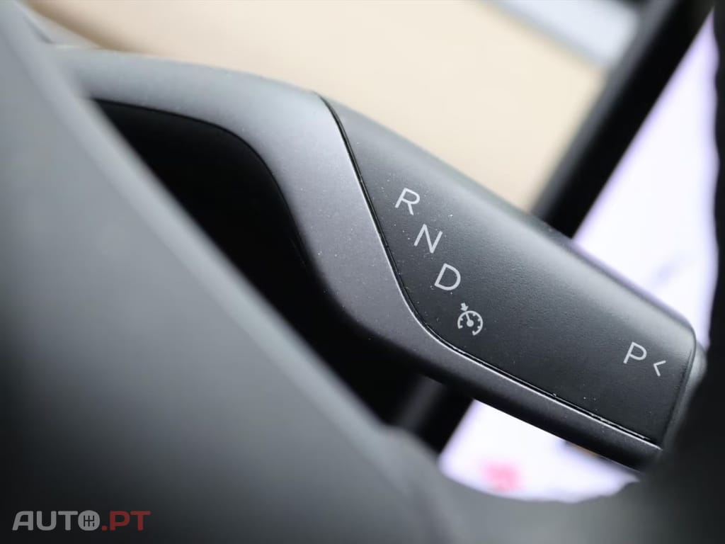 Tesla Model 3 Long-Range AWD I.V.A DEDUTÍVEL