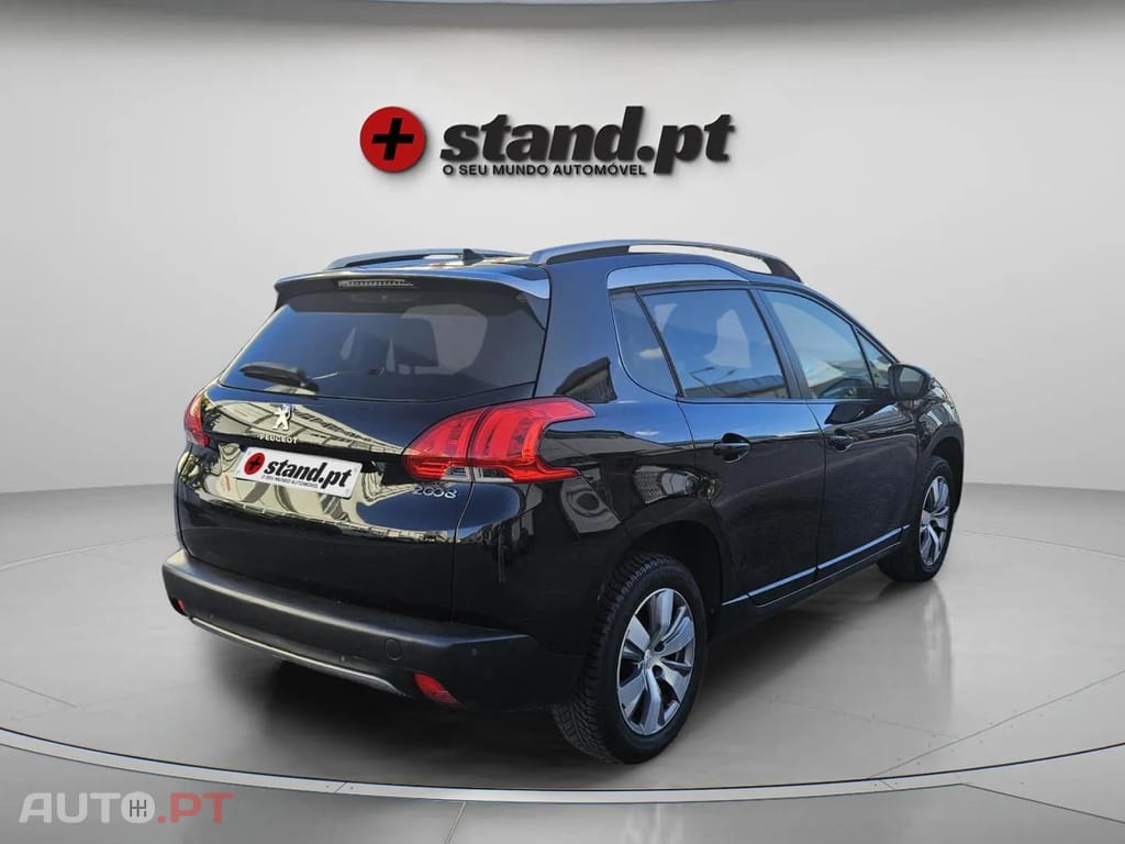 Peugeot 2008 1.2 PureTech Shine Style