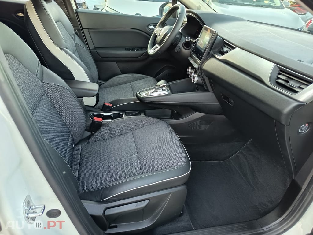 Renault Captur 1.6 E-Tech Plug-In Intens