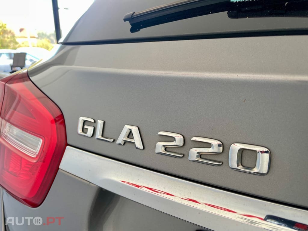 Mercedes-Benz GLA 220 CDI 4Matic 7G-DCT AMG Line