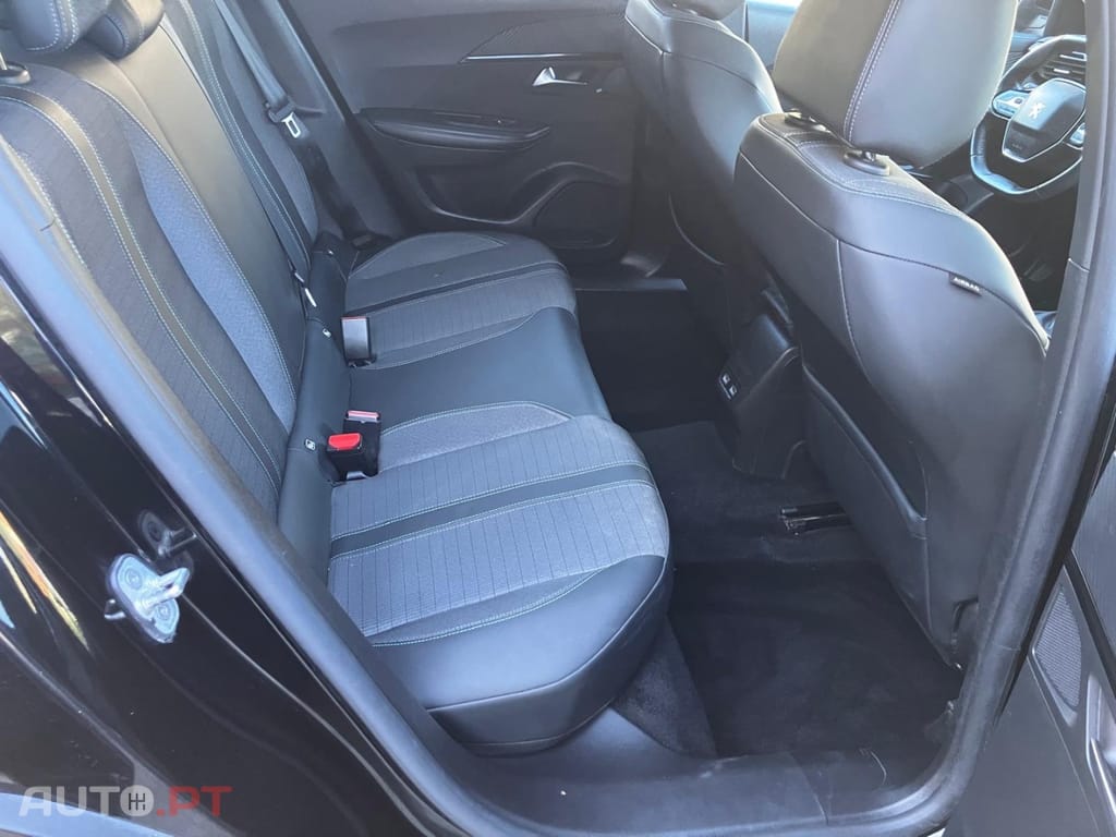 Peugeot 2008 PureTech 100 Stop&Start Allure