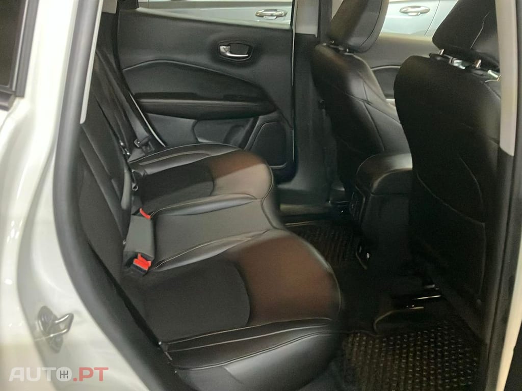 Jeep Compass 1.3 T Limited DCT