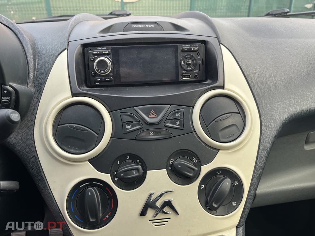 Ford KA 1.2 Titanium
