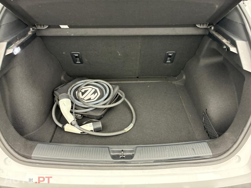 MG MG4 51 kWh Standard