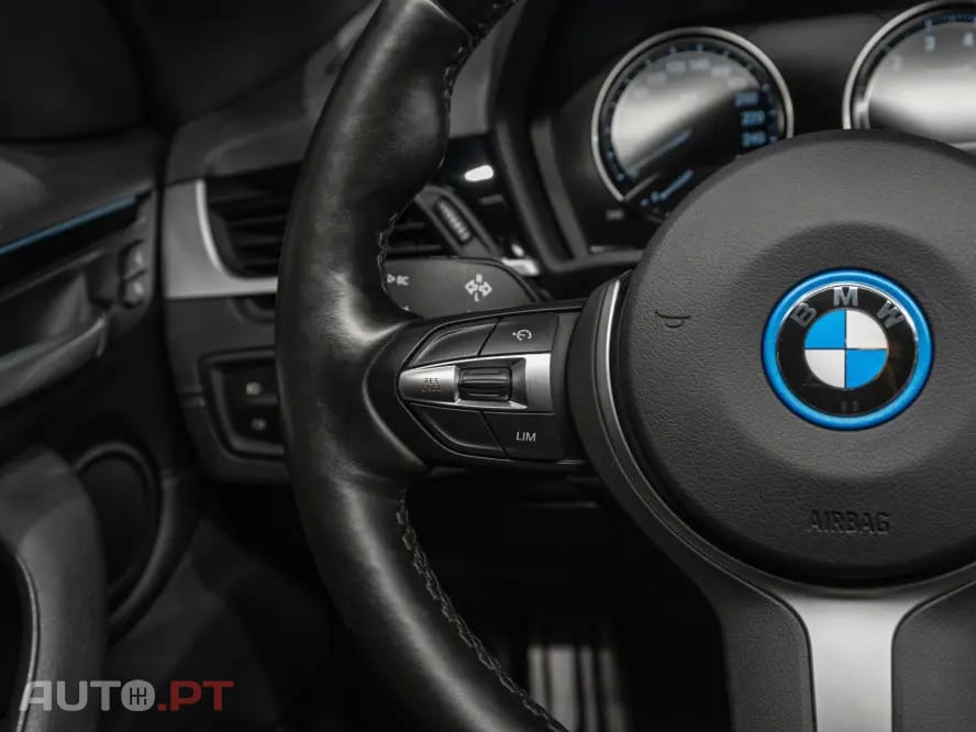 BMW X1 xDrive25e Pack Desportivo M