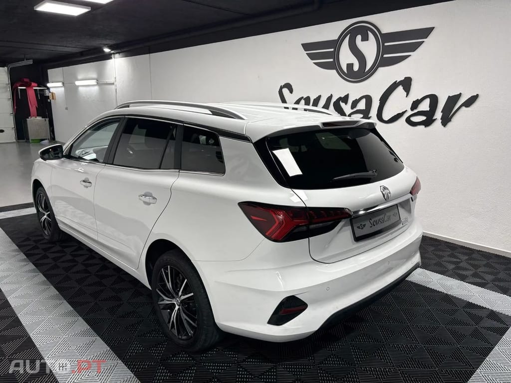 MG MG5 61 kWh Luxury