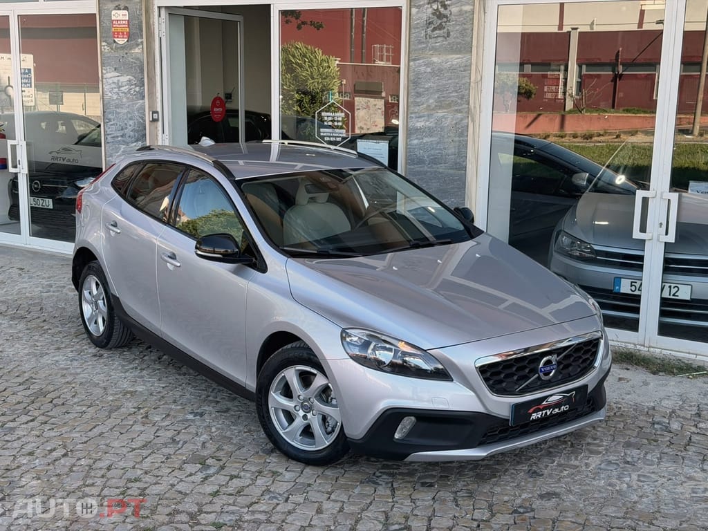 Volvo V40 Cross Country 1.6 D2 Momentum