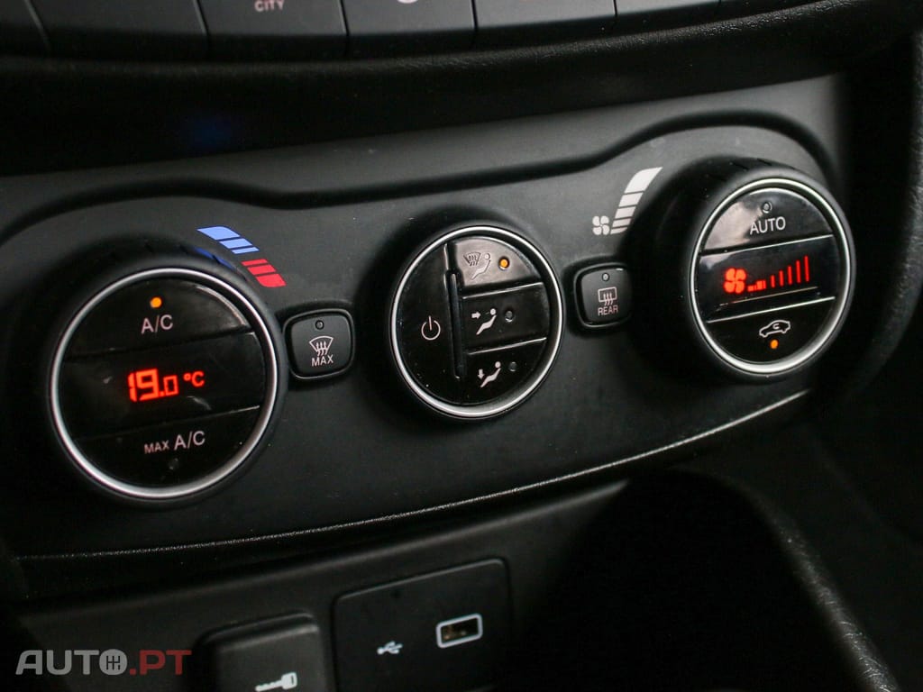 Fiat Tipo 1.3 M-Jet Lounge Tech