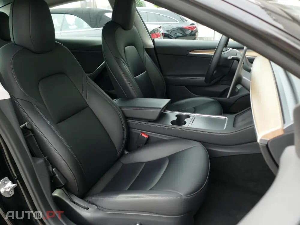 Tesla Model 3 Long Range Tração Traseira