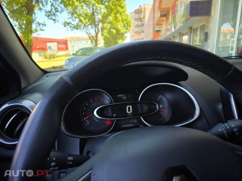Renault Clio Sport Tourer 0.9 TCe Limited