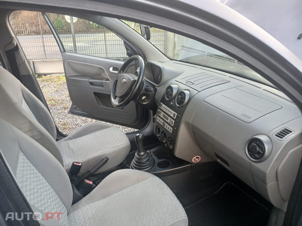 Ford Fusion 1.4 TDCI