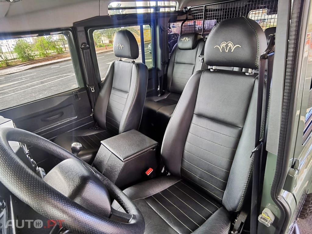 Land Rover Defender Blaser Edition "One of 60"