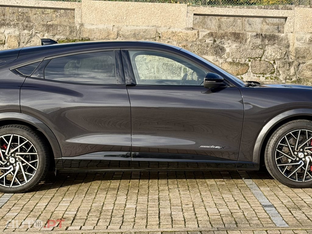 Ford Mustang Mach-E 90.5 kWh GT AWD