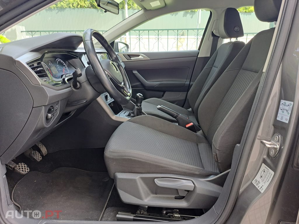 Volkswagen Polo 1.0 TSI CONFORTLINE