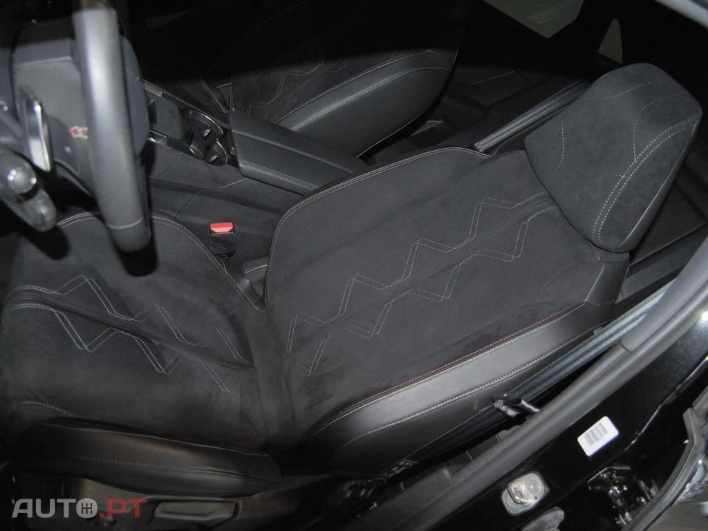 DS DS7 E-Tense Performance Line EAT8