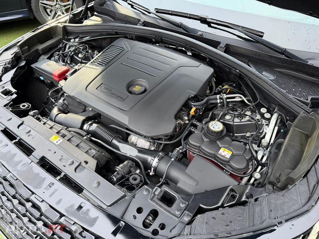 Land Rover Velar 2.0 D200 AWD R-Dynamic SE