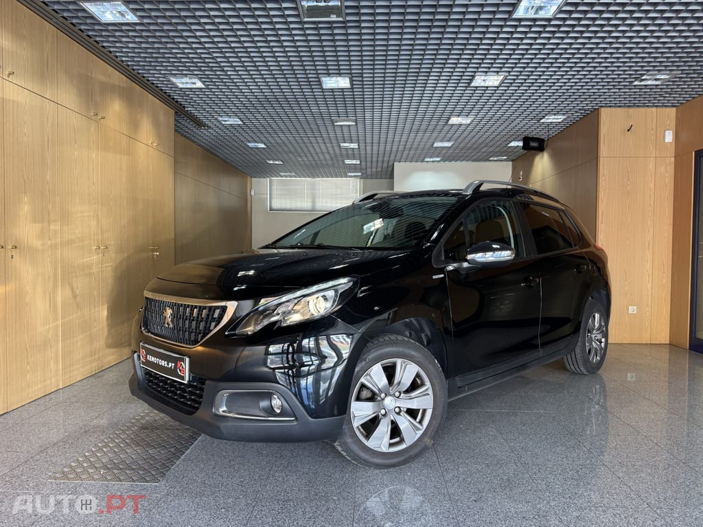 Peugeot 2008 1.2 PureTech Style