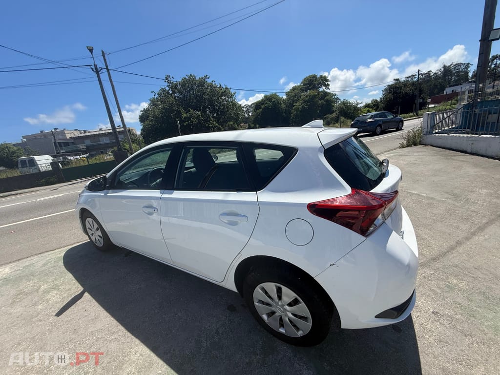 Toyota Auris 1.4 D-4D
