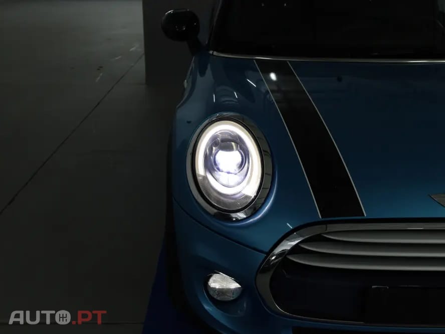 MINI Cooper Cooper D