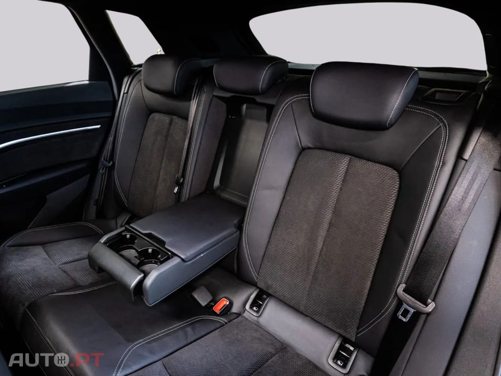 Audi E-Tron I.V.A DEDUTÍVEL 