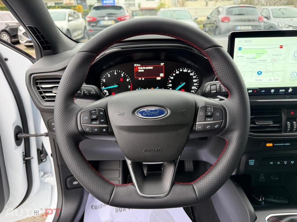 Ford Focus 1.0 EcoBoost MHEV ST-Line