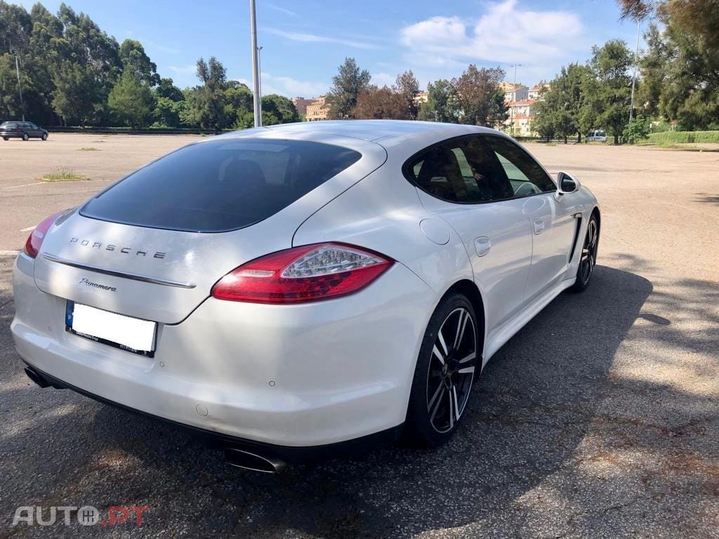 Porsche Panamera Platinum Edition