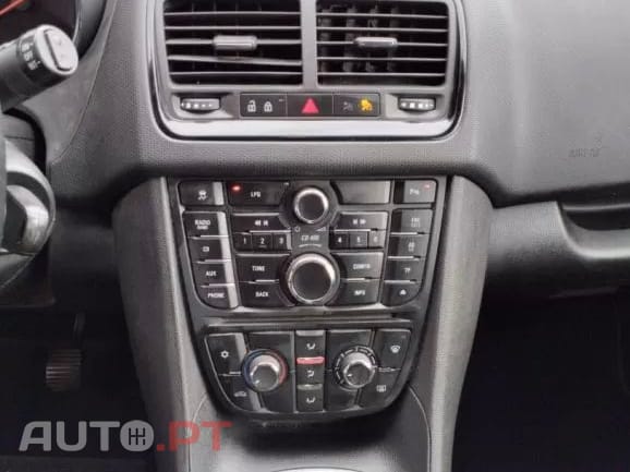 Opel Meriva 1.4 T FlexFluel