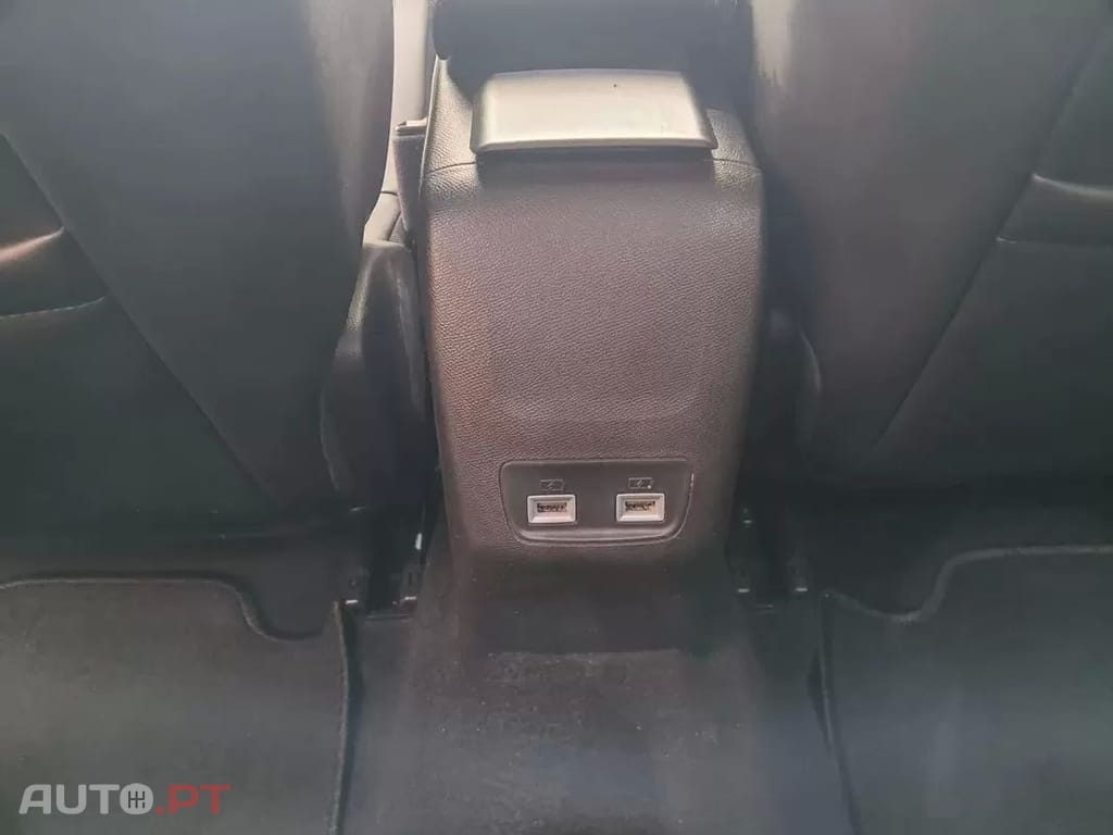 Peugeot 2008 PureTech 130 Allure Pack