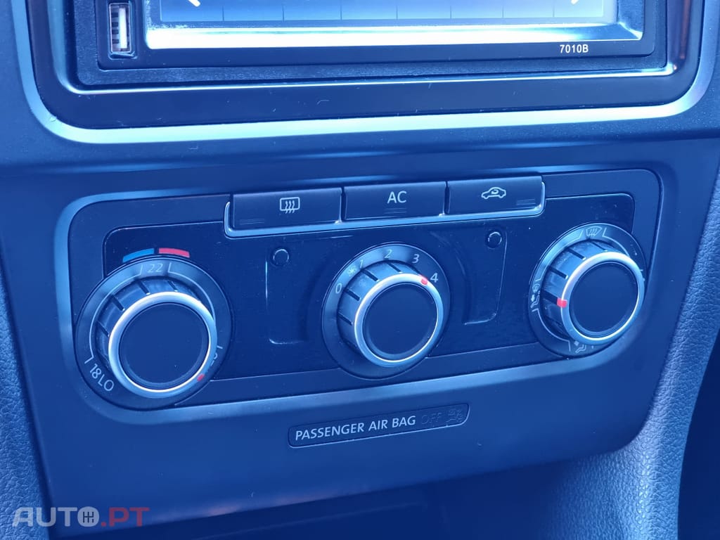 Volkswagen Golf 1.6 TDi Confortline DSG