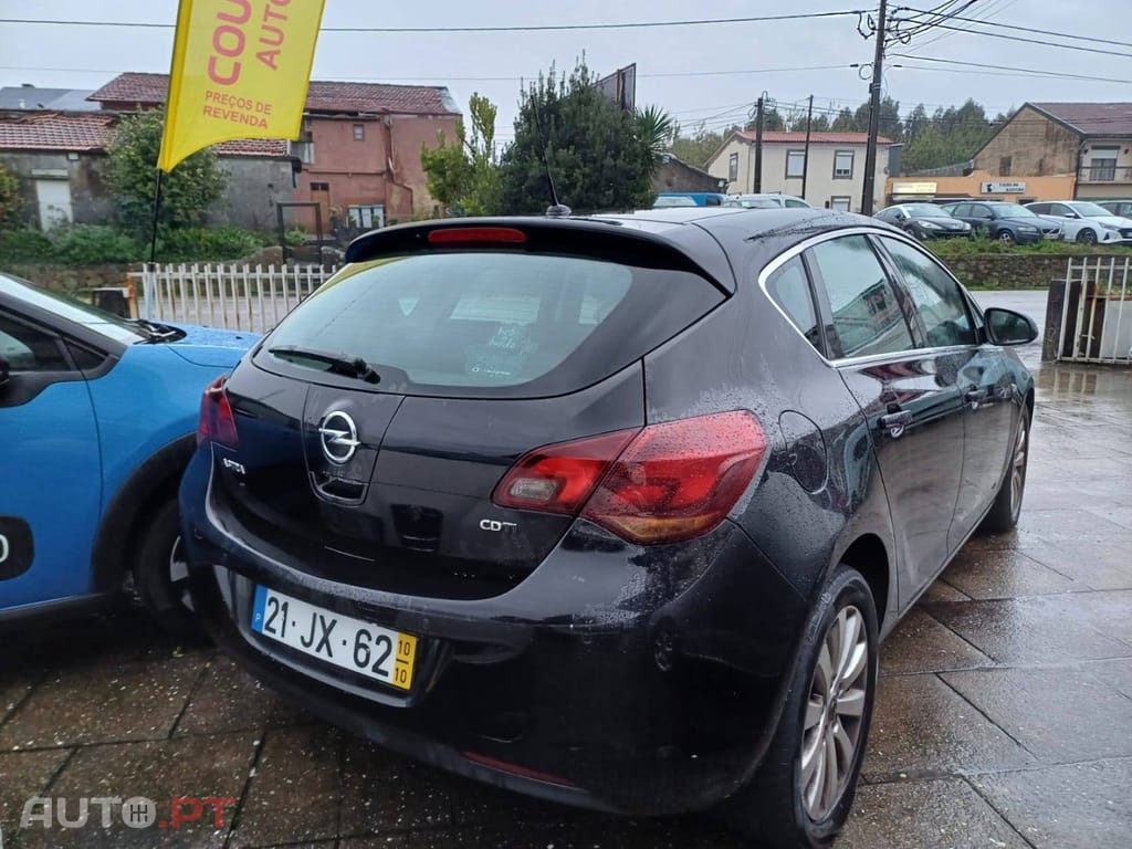 Opel Astra 1.7 CDTi Cosmo