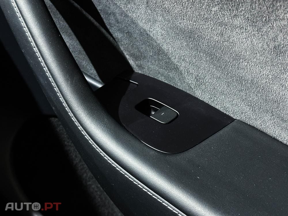 Tesla Model Y Long Range Dual Motor AWD