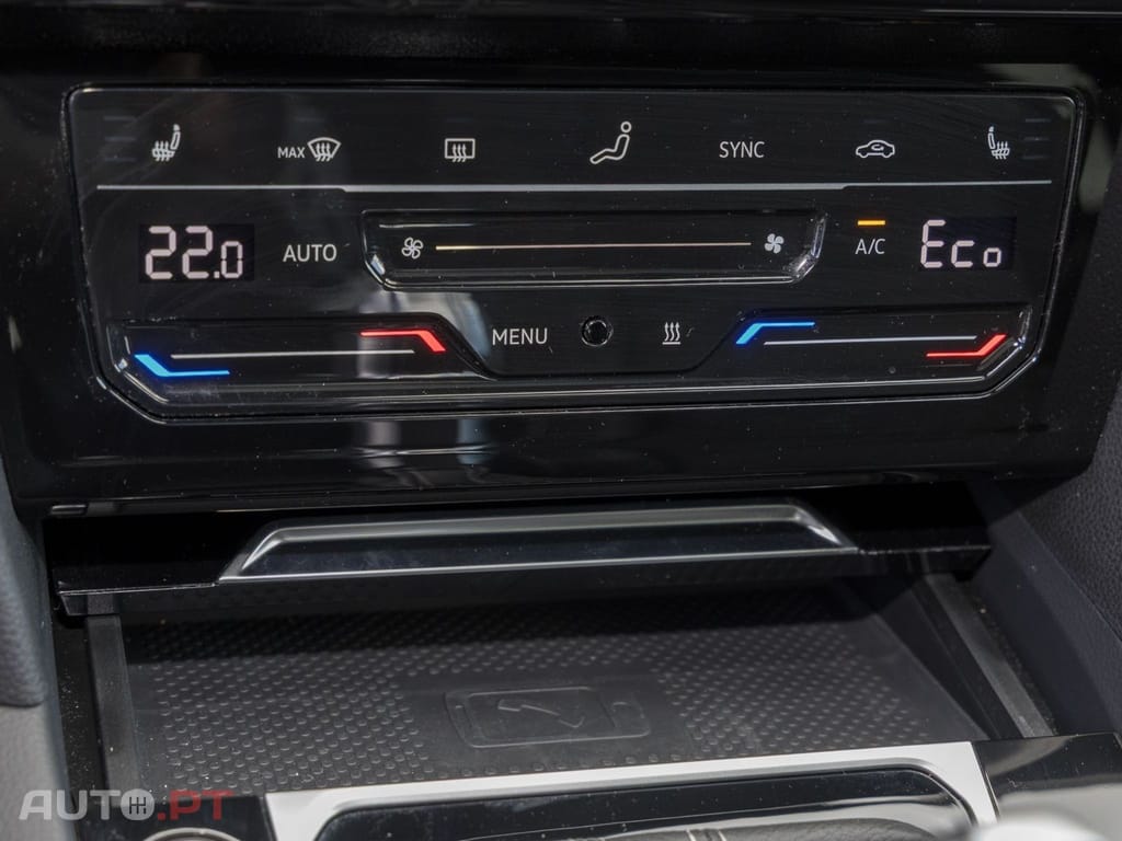 Volkswagen Arteon eHybrid R-LINE I.V.A DEDUTIVEL 