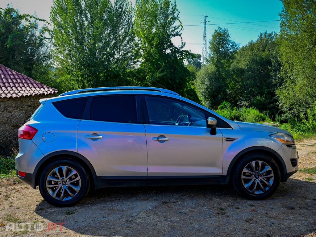 Ford Kuga 2.0 TDCi Titanium
