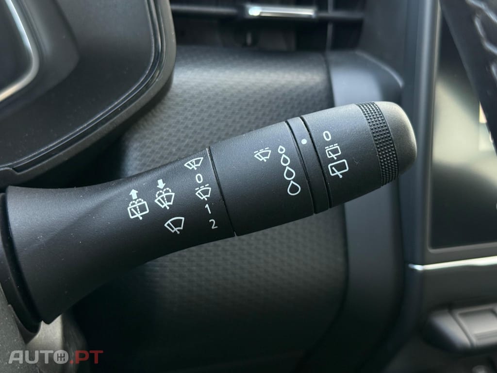 Renault Clio 1.6 E-Tech Full Hybrid Engineered