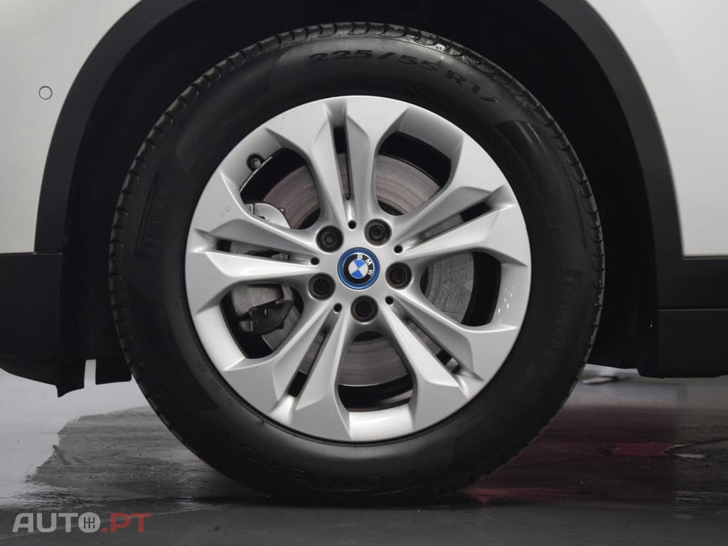 BMW X1 xDrive25e