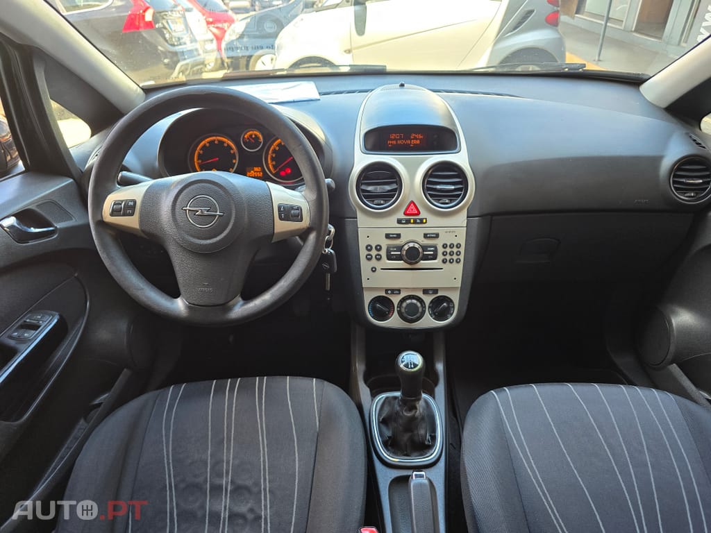 Opel Corsa 1.2 Enjoy