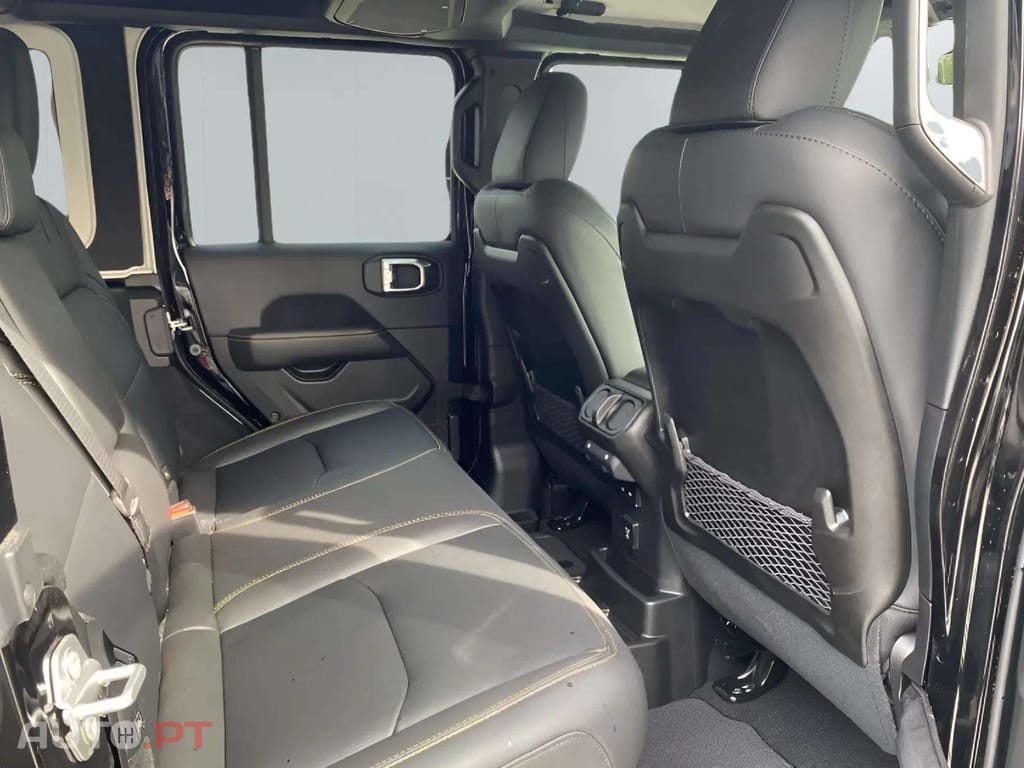 Jeep Wrangler 2.0 TG 380 Sahara 4xe 5P AT6 I.V.A DEDUTÍVEL  