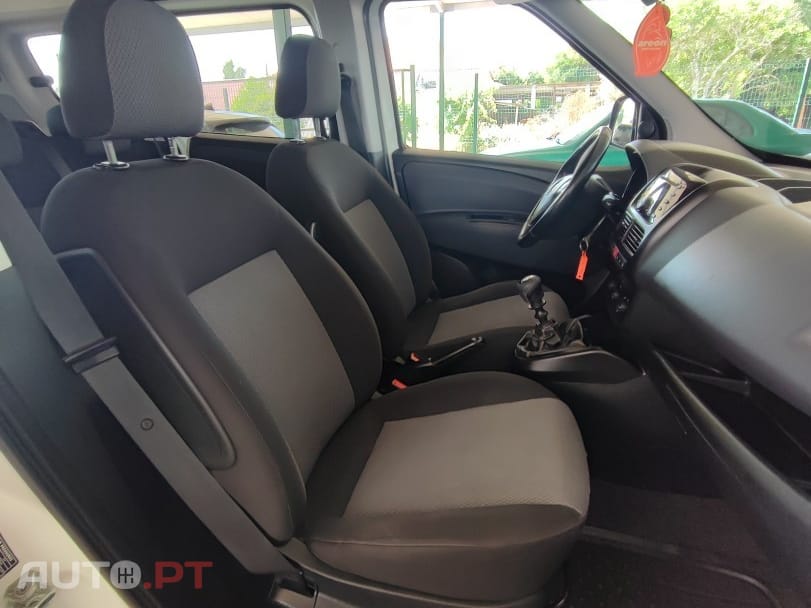 Fiat Doblo 1.6 M-Jet 7L Start&Stop