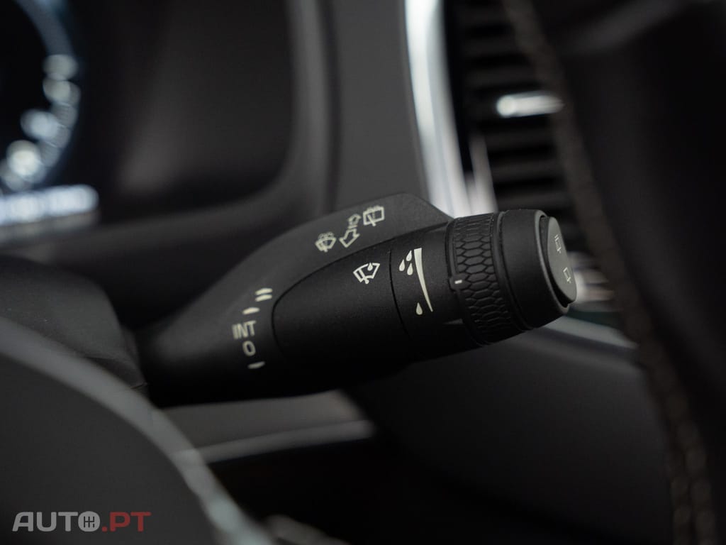 Volvo XC90 2.0 T8 PHEV R-Design AWD