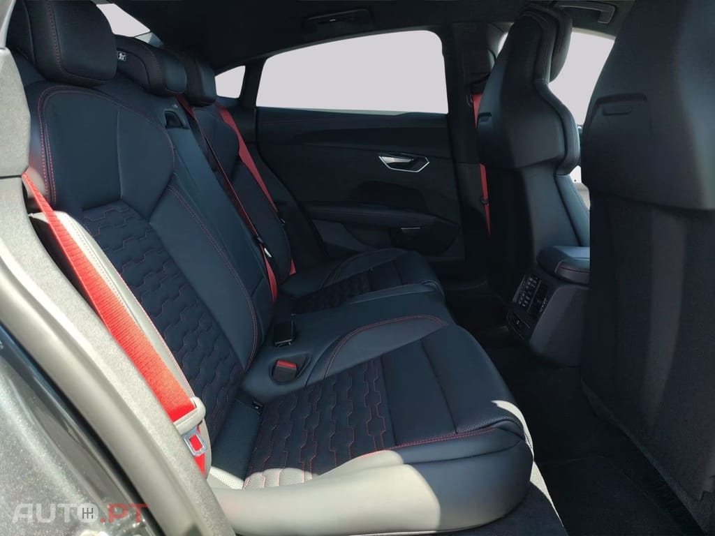 Audi RS E-Tron GT quattro