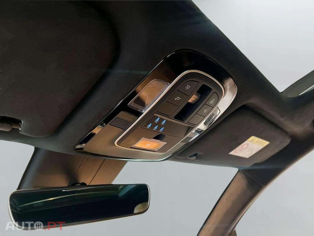 Hyundai Santa Fe Vanguard Luxury